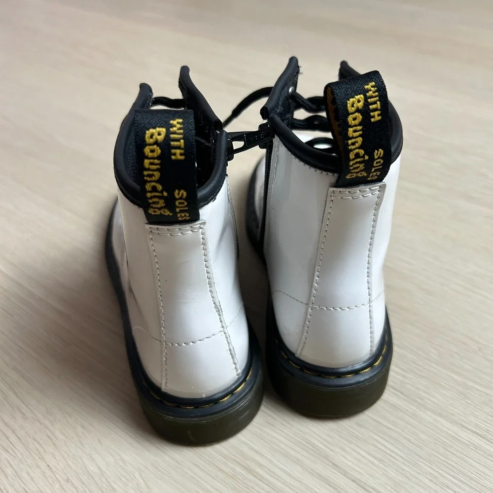 Dr Martens 1460 J Kids White Leather Combat Boots Size US 2 UK 1 EU 33 Youth Zip